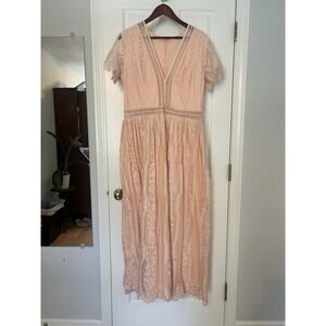 BB Dakota Blush Lace Midi Dress V Neck Eyelash Lace Romantic Boho Wedding Guest